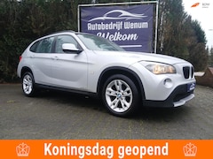 BMW X1 - SDrive18i Executive, NAVI, Xenon, Stoelverw., LM velgen, PDC, enz