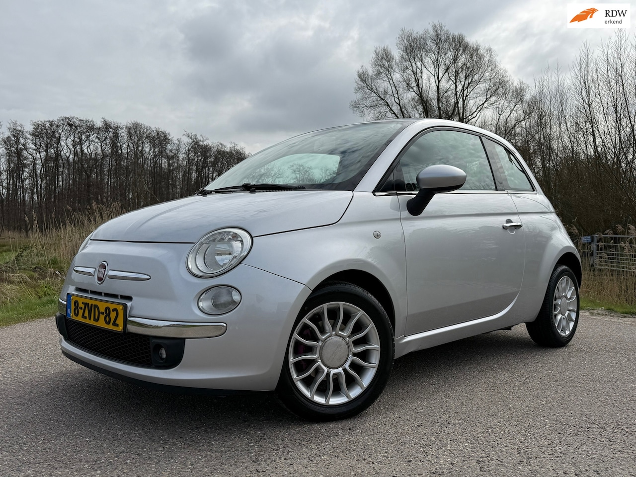 Fiat 500 - 0.9 TwinAir | Panoramadak | 2e Eigenaar | Airco | 15" Velgen | Blue & Me | - AutoWereld.nl