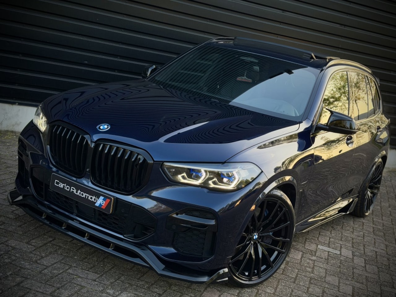 BMW X5 - xDrive45e M-PERF. LASER|PANOSKY|B&W|SOFT|NIGHTVIS|4WL STURING - AutoWereld.nl