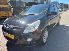 Hyundai i20 - 1.2i i-Motion / Airco / Elek ramen