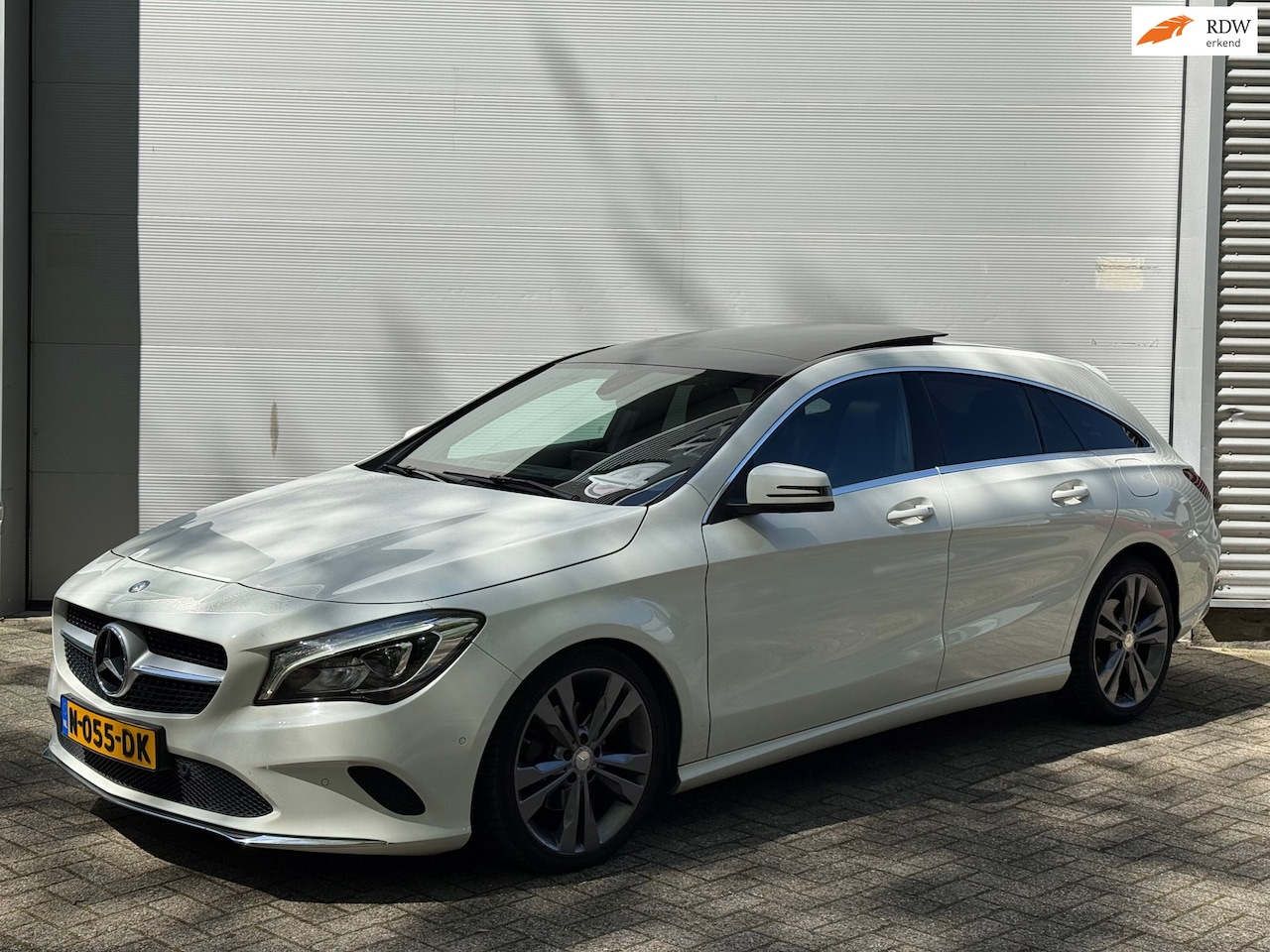 Mercedes-Benz CLA-klasse Shooting Brake - 180 Lease Edition l Pano l Xenon l Climate l Cruise l PDC l - AutoWereld.nl