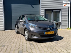 Toyota Yaris - 1.3 VVT-i Aspiration |1e eigenaar|Dealer onderhouder|Lage KM stand|6 maanden garantie|