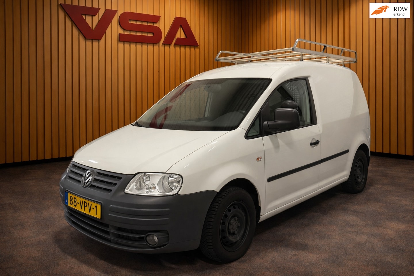 Volkswagen Caddy - 2.0 SDI|Airco|Cruise|Trekhaak|Dakrek|gereviseerde bak|Grote beurt|Nieuw apk - AutoWereld.nl