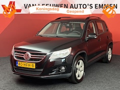 Volkswagen Tiguan - 1.4 TSI Comfort&Design 4Motion | Sensoren | Trekhaak | Clima