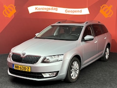 Skoda Octavia Combi - 1.6 TDI Greentech Ambition Business | Trekhaak | Stoelverwarming | Navigatie