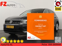 Volkswagen Tiguan - 1.4 TSI Connected Series - Navigatie - Climate Control - Trekhaak