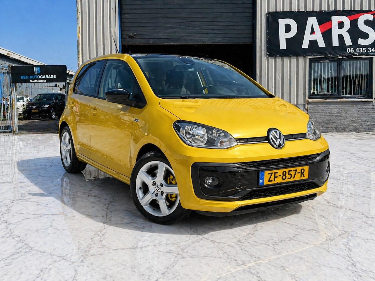 Volkswagen Up! - 1.0 BMT high up! Cruise control-Airco-R Line - AutoWereld.nl