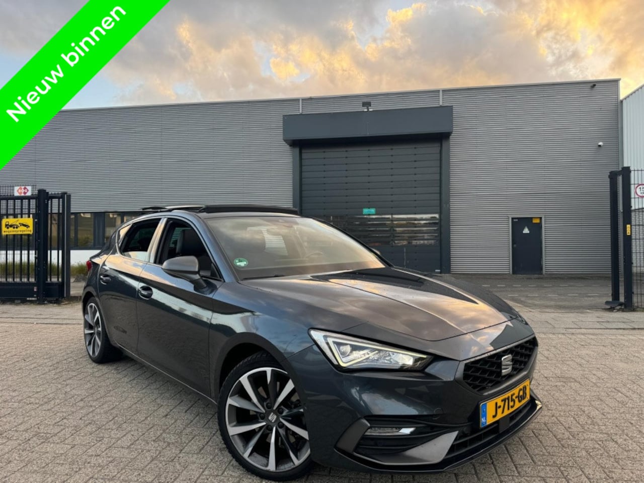 SEAT Leon - 1.5 TSI FR Pano|CAM|Sfeer|Acc|Led|Full 150PK 2020 - AutoWereld.nl