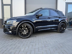 Volkswagen Tiguan - 1.5 TSI ACT Highline Business R PANO|360