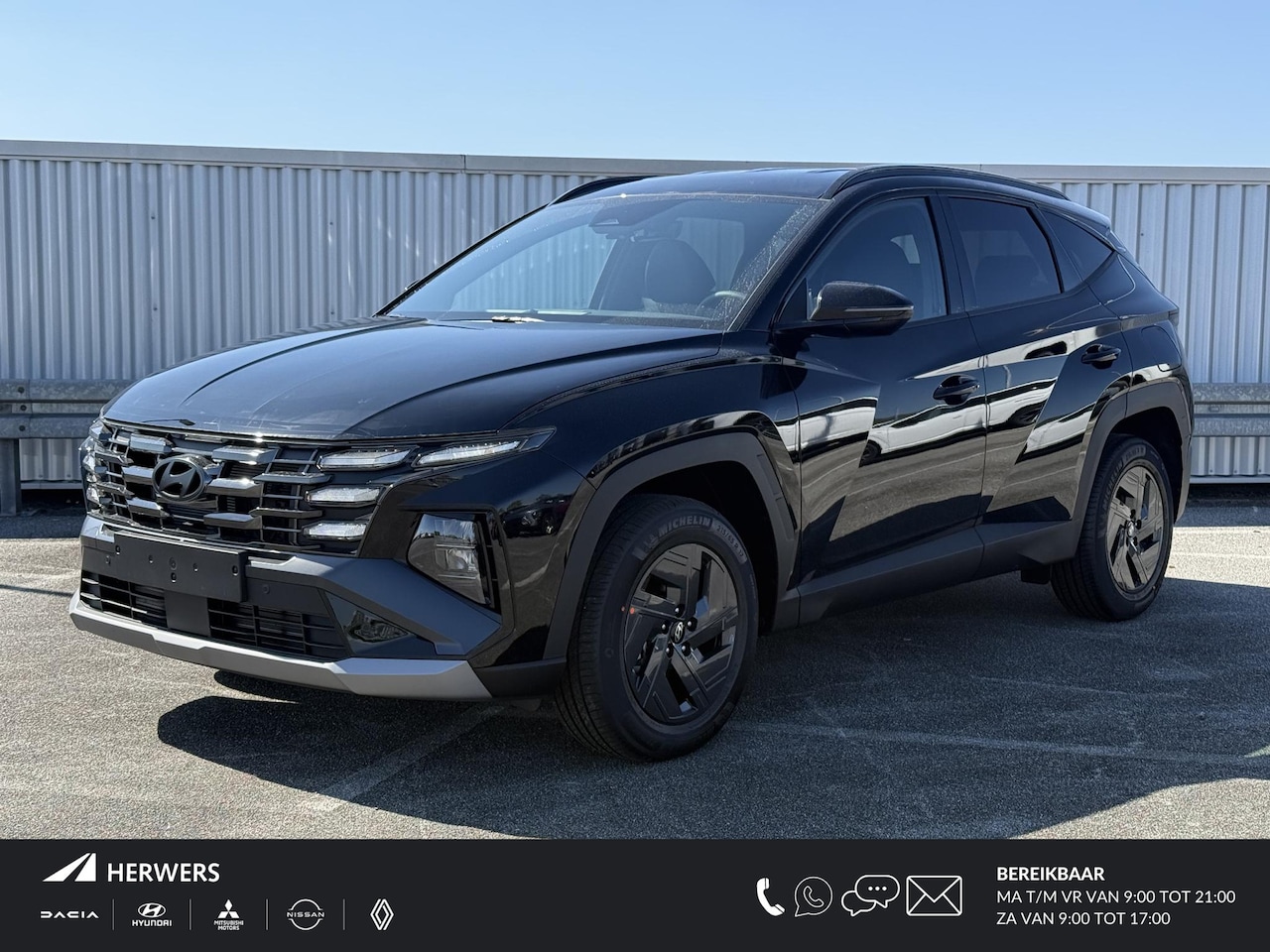 Hyundai Tucson - 1.6 T-GDI HEV Pure Edition / €500,- Voordeel / Direct Leverbaar / Stoel+Stuur Verwarming / - AutoWereld.nl