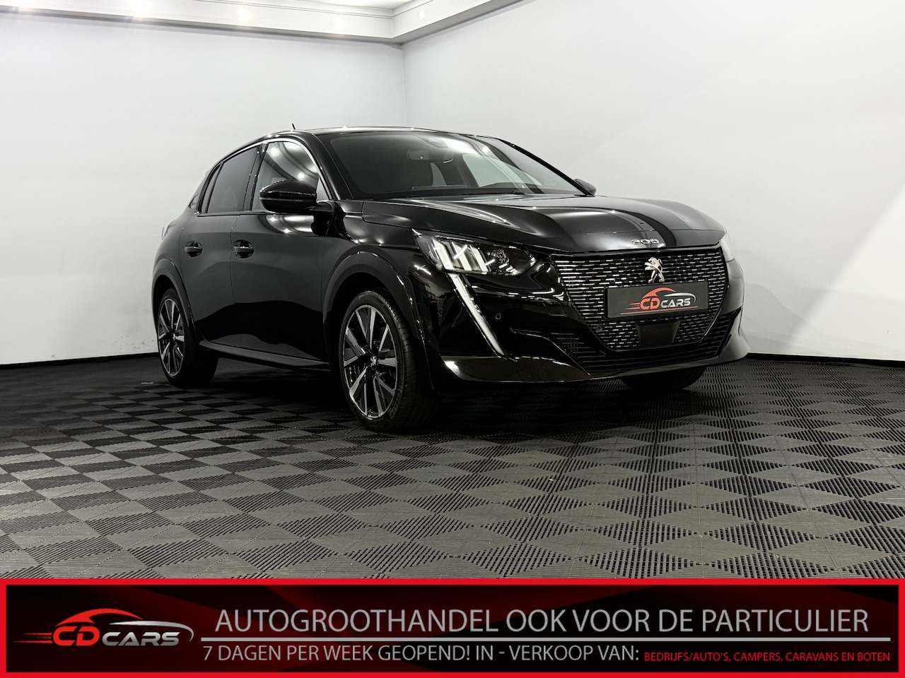 Peugeot 208 - 1.2 PureTech GT-Line Camera, Navi, Keyless start, Virtual desk, Cruise control, Half leder - AutoWereld.nl