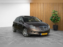 Lancia Delta - 1.8-16V Di Executive (PANORAMADAK, BOSE, CRUISE, LEDER, PARKEERSENSOREN, PERFECT ONDERHOUD