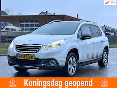 Peugeot 2008 - 1.2 PureTech Allure Navigatie*Cruise*Clima*Trekhaak*Parkeersensoren*LM velgen