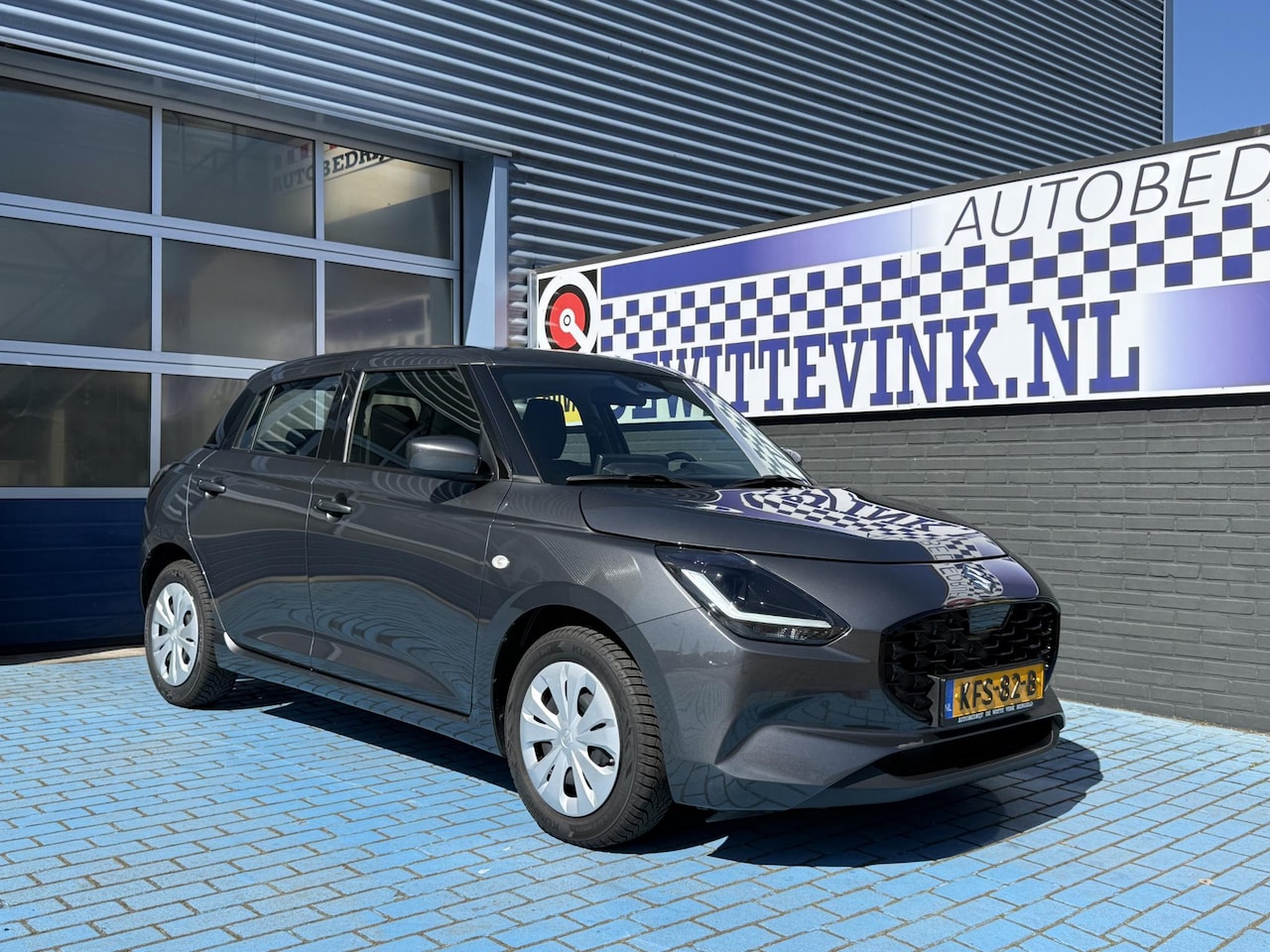Suzuki Swift - 1.2 ADAP CRUISE APPLE P-CAM LED - AutoWereld.nl