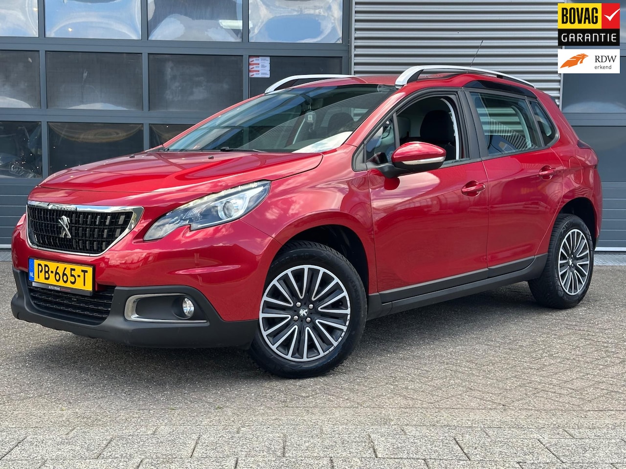 Peugeot 2008 - 1.2 PureTech Blue Lion | NAVI | CarPlay | CRUISECR | PDC - AutoWereld.nl