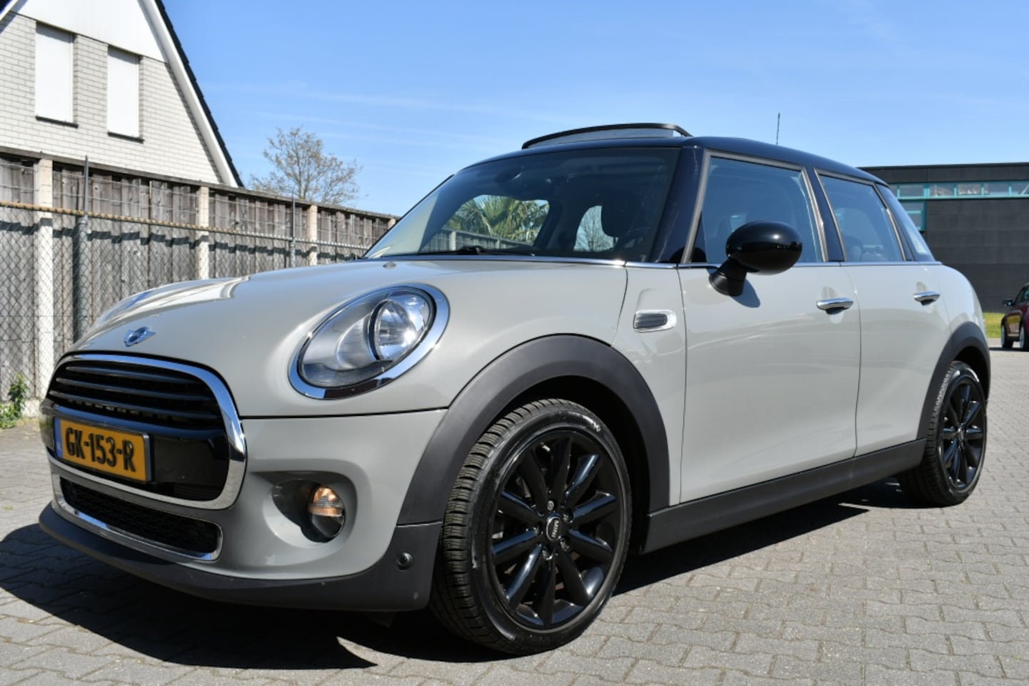 MINI Cooper - Mini 1.5 Pepper 5DR Moonwalk Grey |Panodak|Clima - AutoWereld.nl
