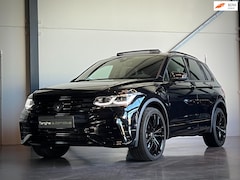Volkswagen Tiguan - 1.4 TSI eHybrid R-Line, Panodak, Trekhaak, ACC, DCC, Matrix