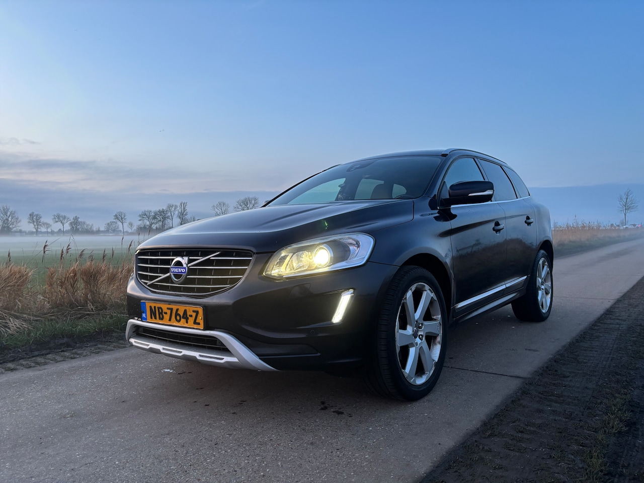 Volvo XC60 - 2.0 D4 FWD Polar+ - AutoWereld.nl