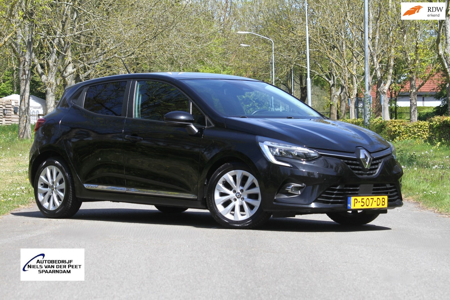 Renault Clio - 1.0 TCe Zen / Multimedia systeem / Parkeersensoren / Trekhaak / stoelverwarming / Airco me - AutoWereld.nl