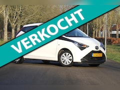 Toyota Aygo X - 1.0 VVT-i / x-Fun / Airco / Elektrische ramen / Stuurbekrachtiging / Bluetooth / APK tot a