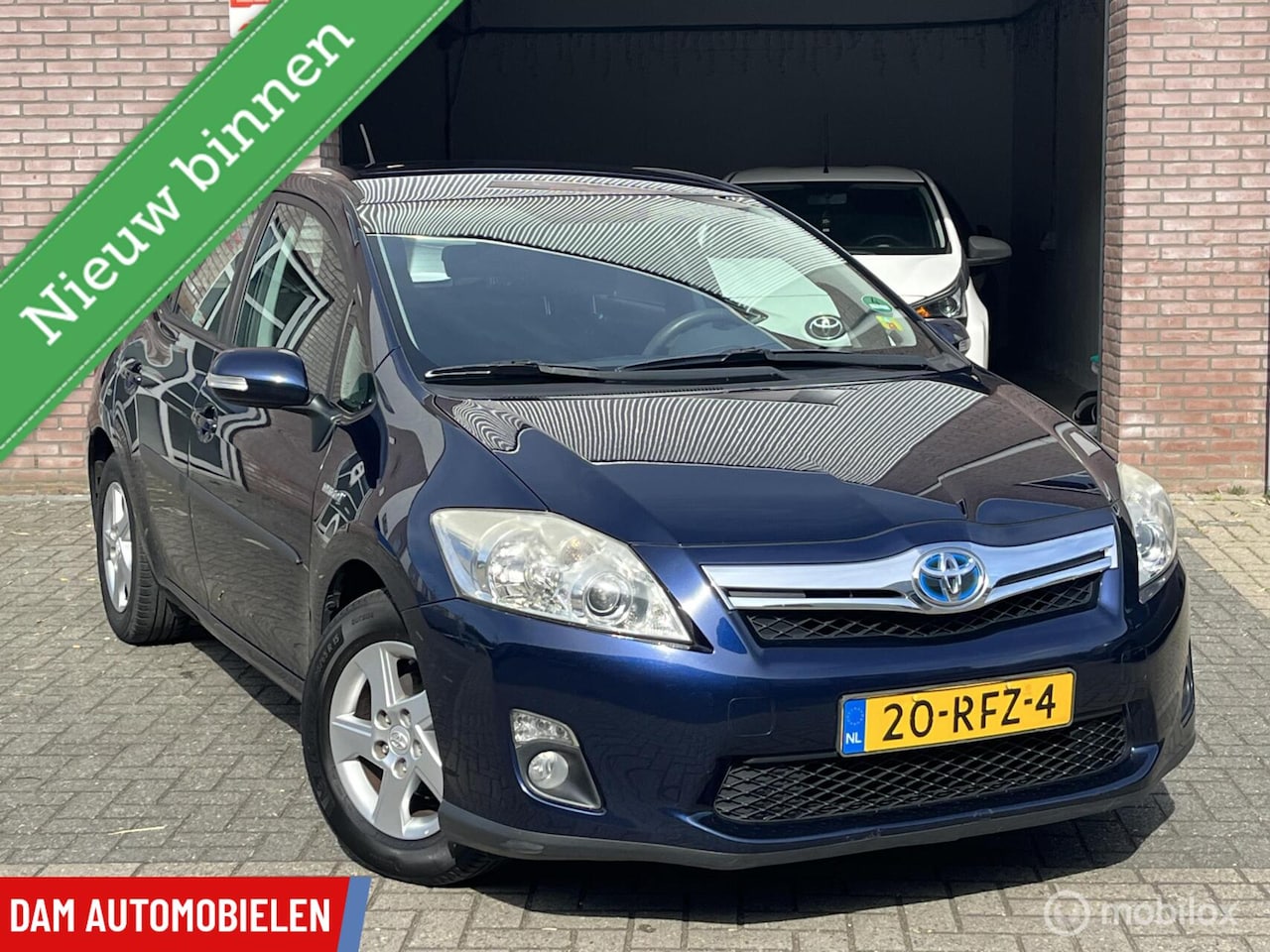 Toyota Auris - 1.8 Full Hybrid Aspiration Airco,Cruis C,NAP,Dealer onderhouden! - AutoWereld.nl