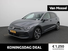 Volkswagen Golf - 1.5 eHybrid Life Edition | Navigatie | Airco | Parkeersensoren | Camera | Cruise control |