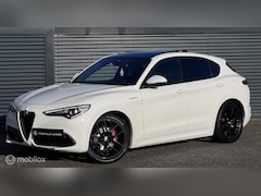 Alfa Romeo Stelvio - 2.0 T AWD Veloce Panorama Keyless 20”