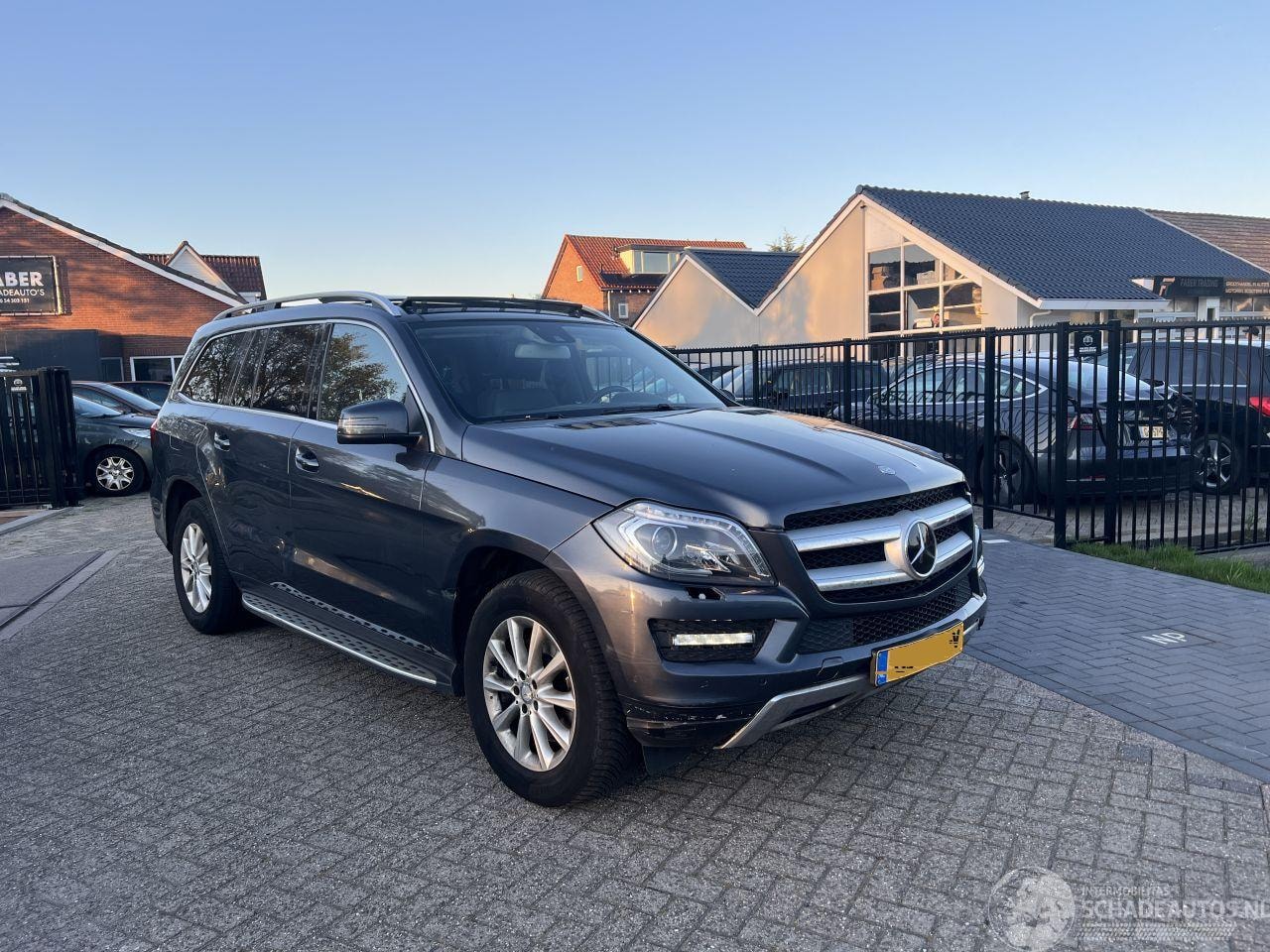 Mercedes-Benz GL-klasse - 350 BlueTEC 4-Matic Pano 158.255 KM !! - AutoWereld.nl