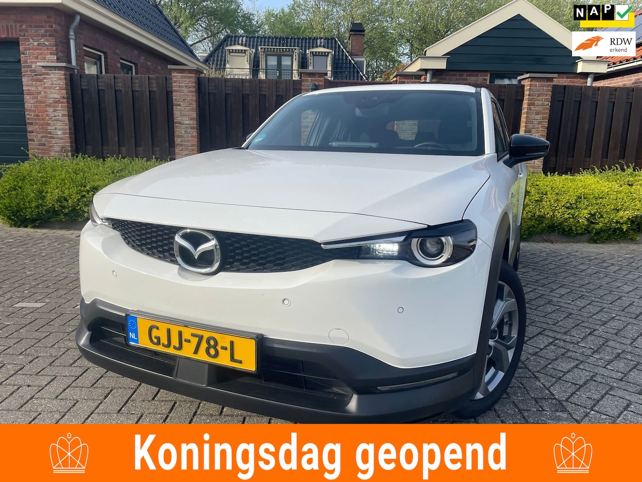 Mazda MX-30 - E-SkyActiv EV 145 Prime-line 36 kWh NAVI CRUISE - AutoWereld.nl