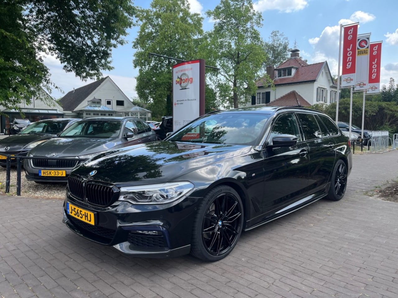 BMW 5-serie Touring - TOURING 520I HIGH EXECUTIVE / SCHUIFDAK / LEDER / HARMAN-KARDON - AutoWereld.nl