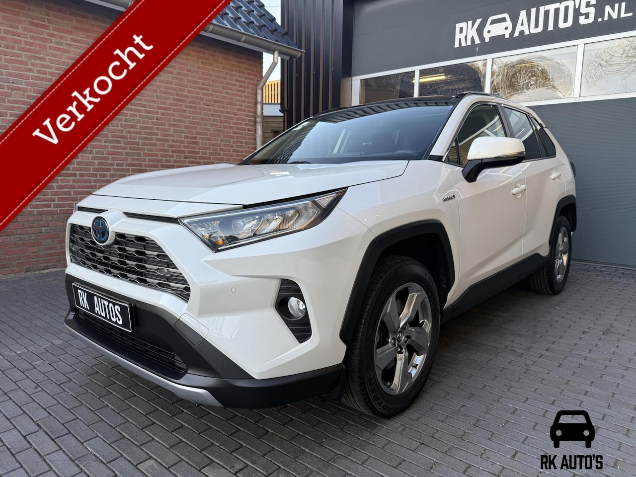 Toyota RAV4 - 2.5 Hybrid Dynamic / Pano / Parelmoer - AutoWereld.nl