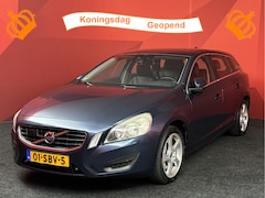 Volvo V60 - 2.0T Momentum | Leer | Automaat | Trekhaak | APK 01-08-2026 |