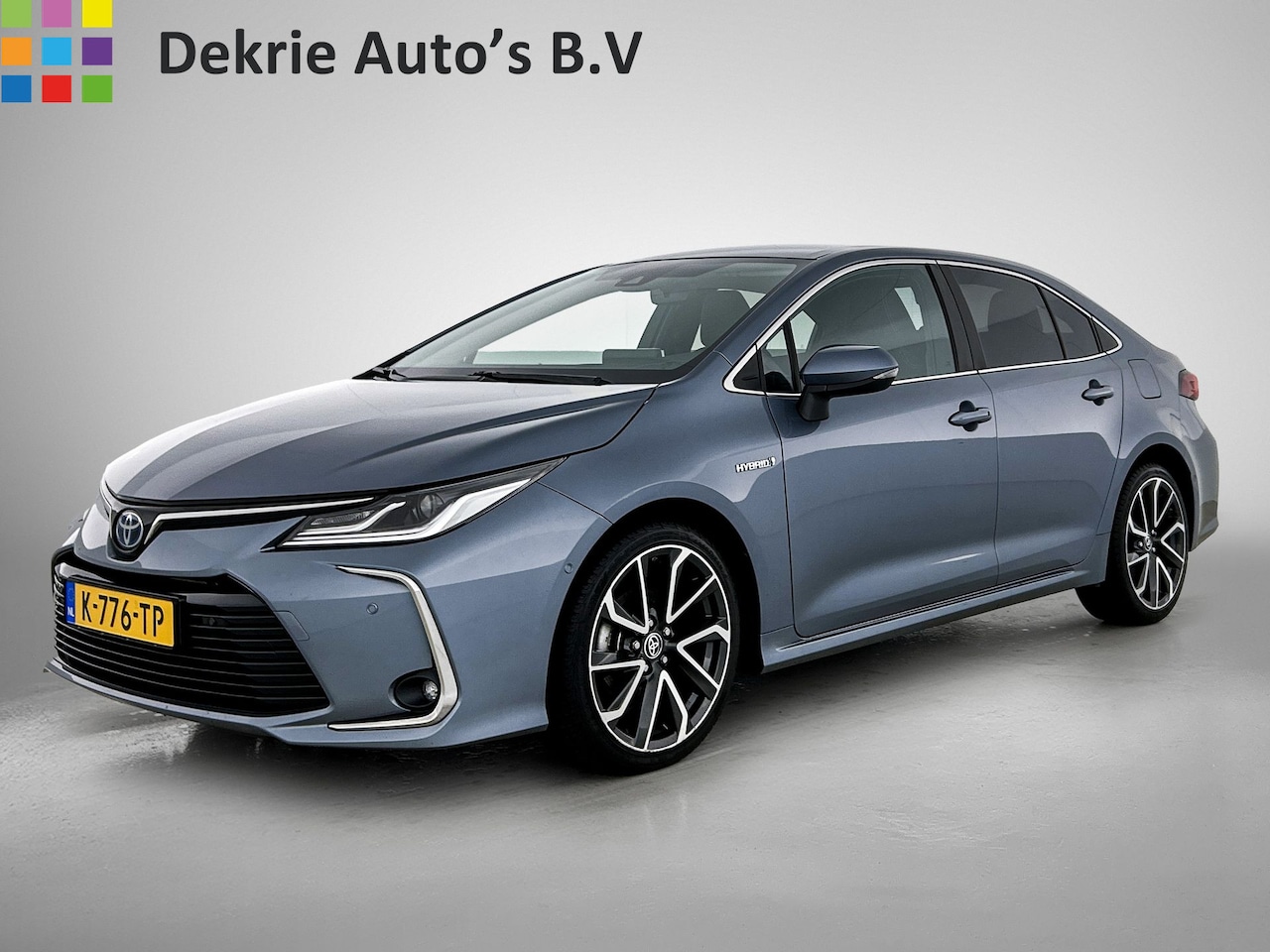 Toyota Corolla - 1.8 Hybrid Executive Sedan / Leder / Navigatie / Xenon / Pdc.V+A / Airco-ecc./ Radio multi - AutoWereld.nl