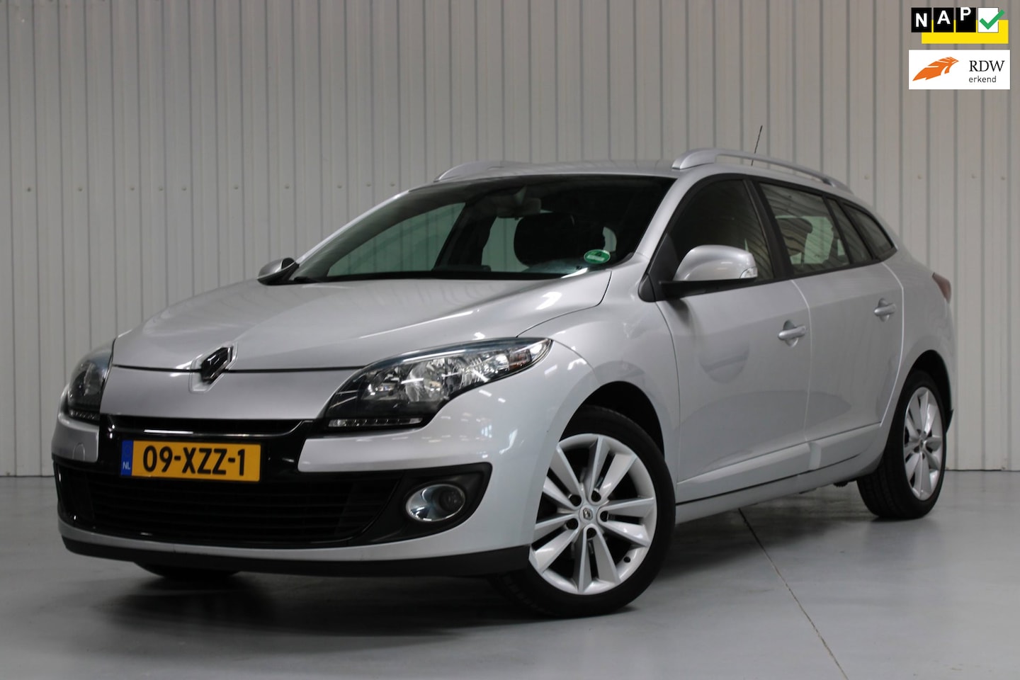 Renault Mégane Estate - 1.2 TCe Expression 1.2 TCe Expression - AutoWereld.nl