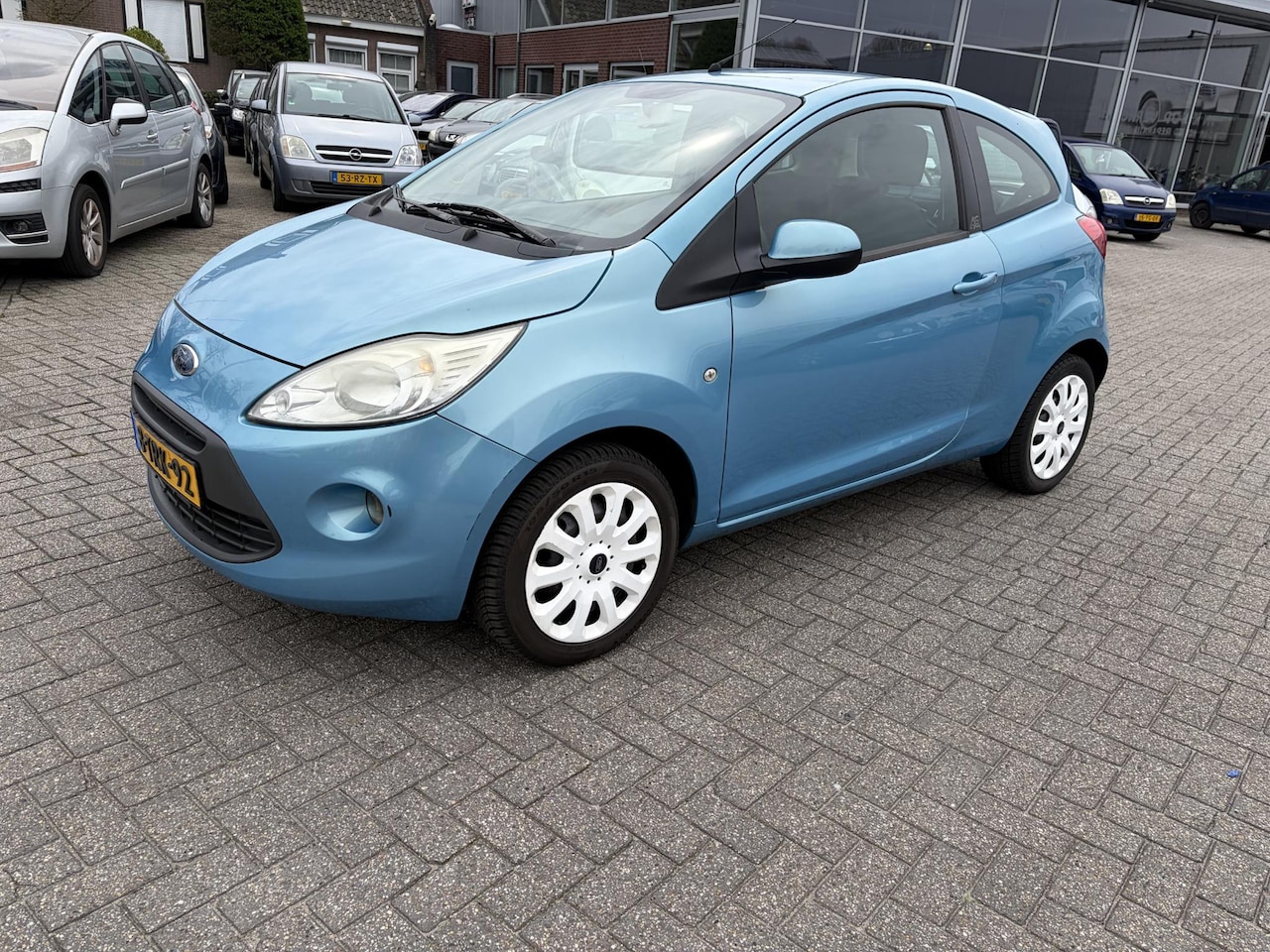 FORD KA