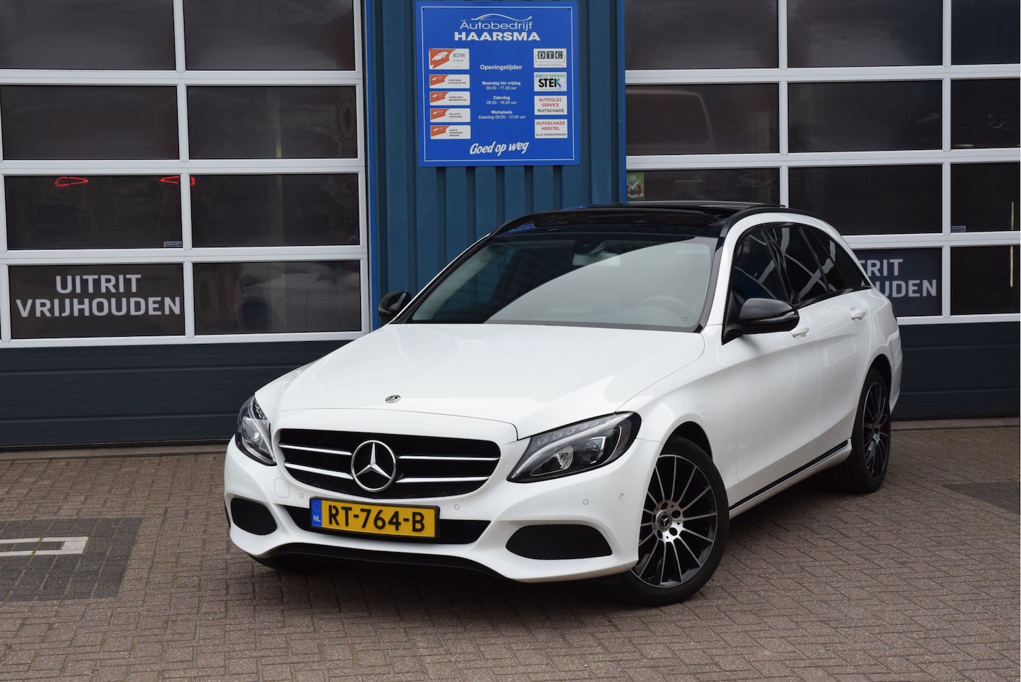 Mercedes-Benz C-klasse Estate - 160 Business Panoramadak Night-pakket Trekhaak - AutoWereld.nl
