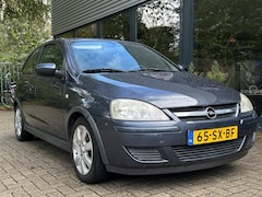 Opel Corsa - 1.2-16V Silverline Airco APK Nette Staat