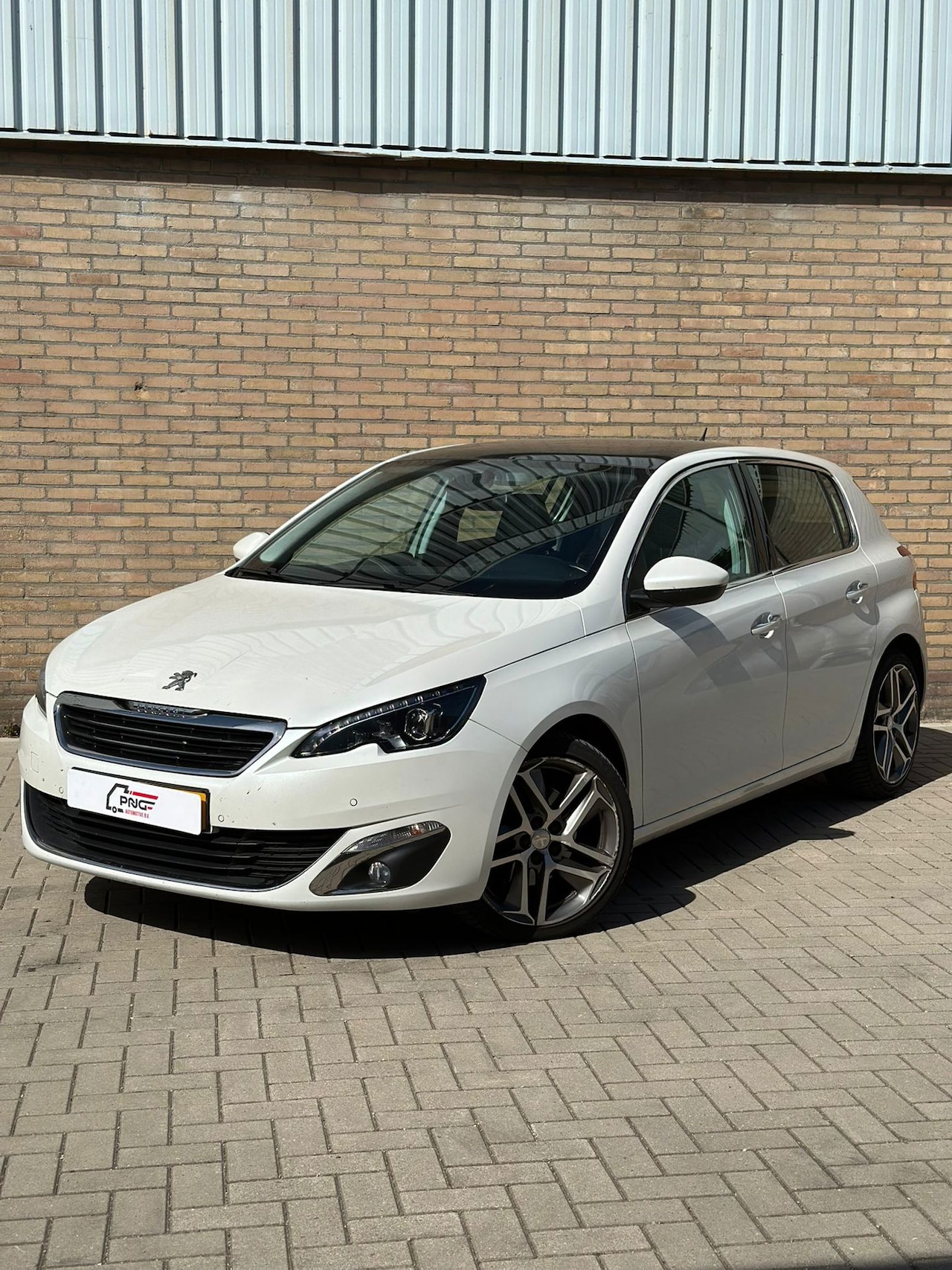 Peugeot 308 - 1.6 THP Première PANO - SENSOR - AIRCO - AutoWereld.nl