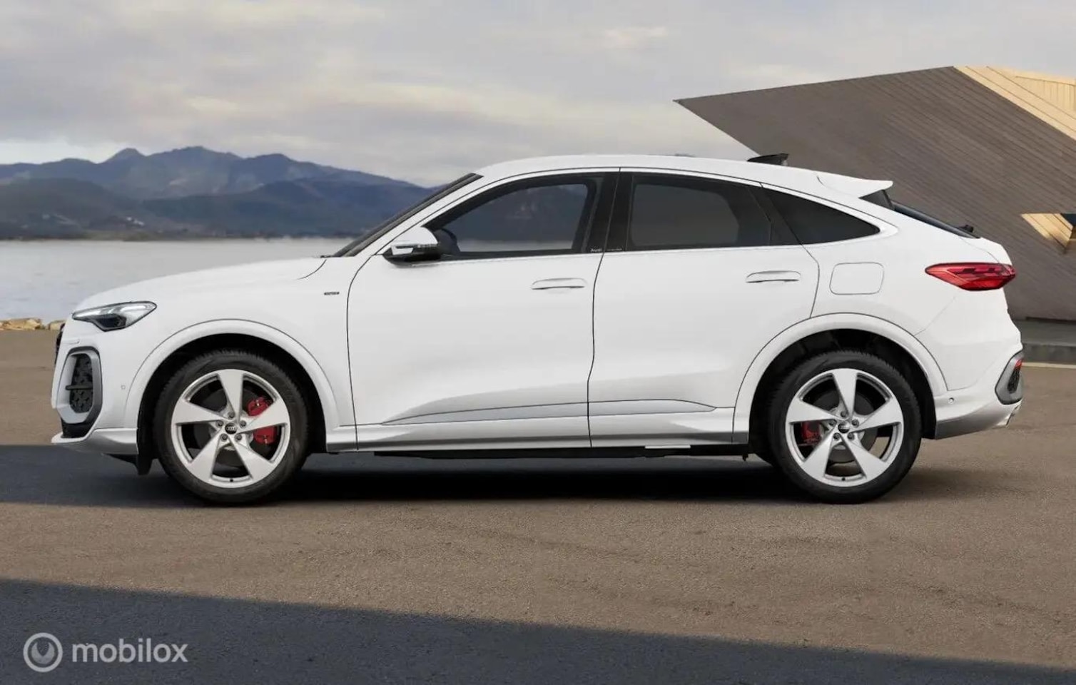 Audi Q5 Sportback - 2.0 TFSI e-hybrid quattro - AutoWereld.nl