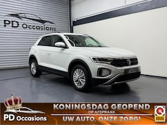 Volkswagen T-Roc - 1.0 TSI Life Edition - Stoelverw. - Parkeersensoren - LM Velgen - Carplay