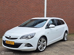Opel Astra Sports Tourer - 1.4 Turbo Sport