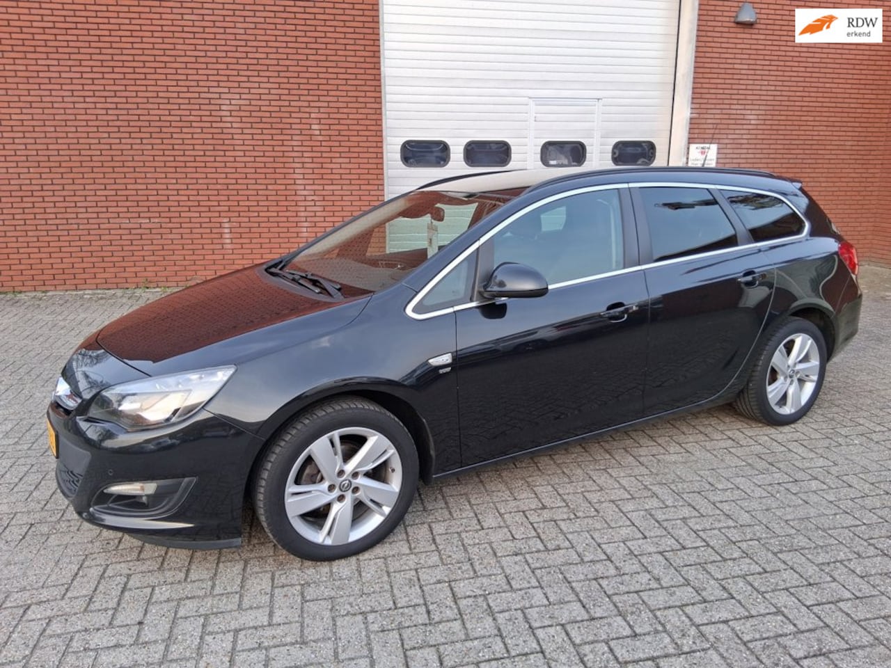 OPEL ASTRA SPORTS TOURER