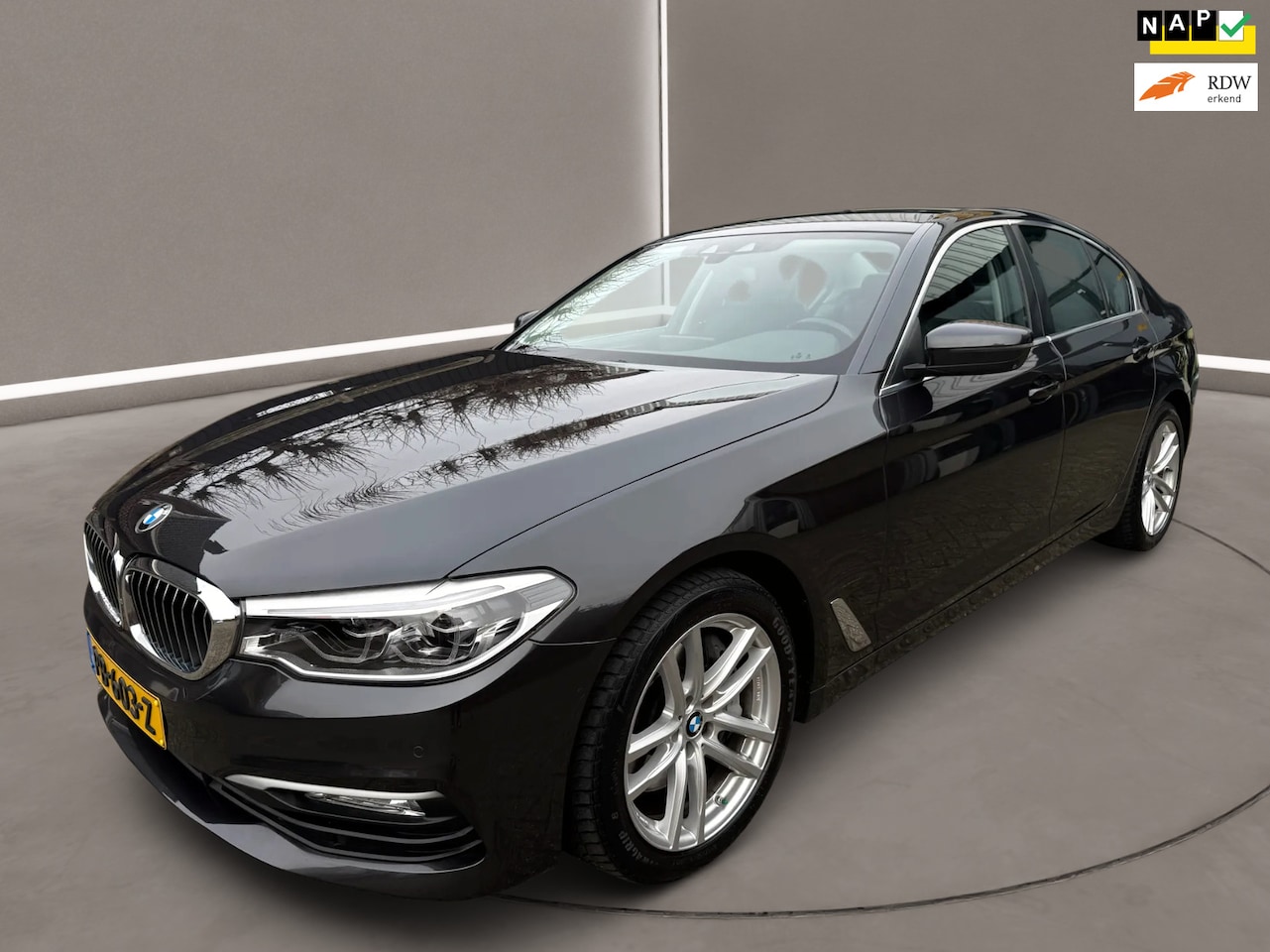 BMW 5-serie - 540i High Executive 340 Pk Automaat Airco Navi Leer Xenon 80 dkm Nap 1e Eig. Btw. - AutoWereld.nl