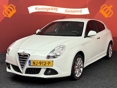Alfa Romeo Giulietta - 2.0 JTDm Progression | Automaat | Climate Control | APK 24-10-2026 |
