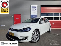 Volkswagen e-Golf - - 136pk E-DITION| Navigatie | PDC | Adaptive Cruise