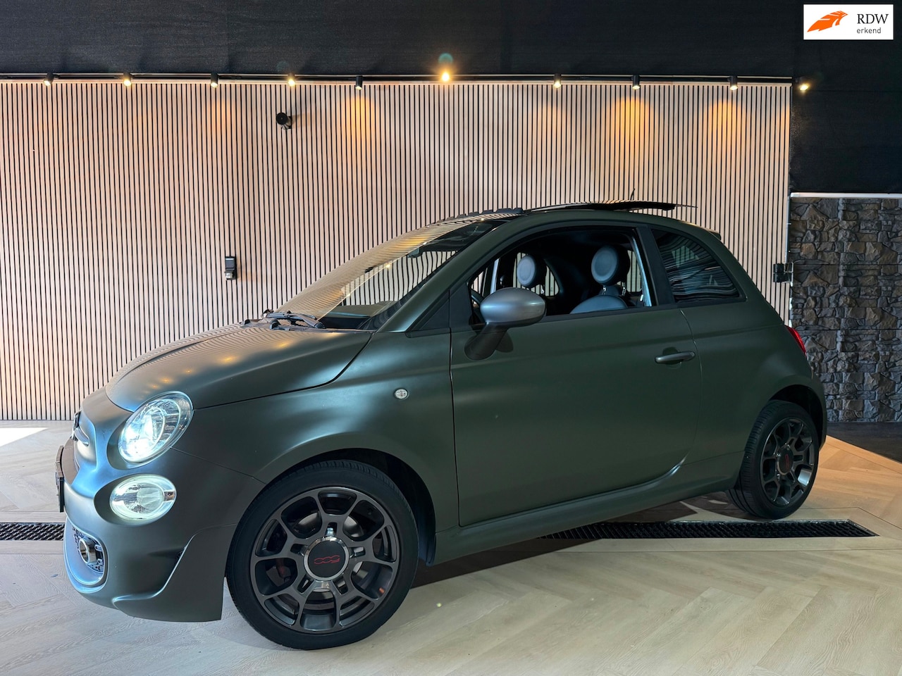 Fiat 500 C - Uniek | Schuifdak | Navi - AutoWereld.nl