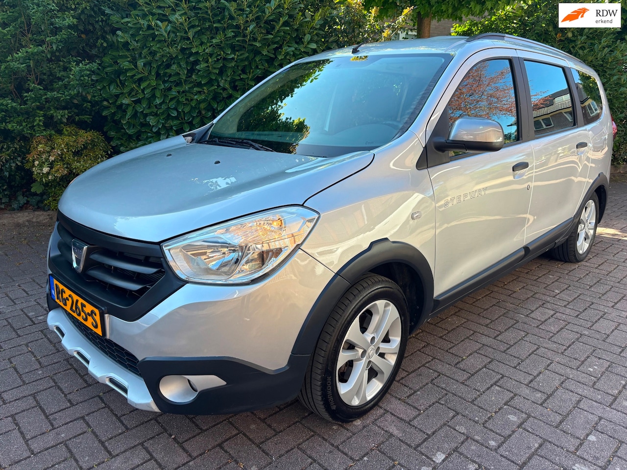 Dacia Lodgy - 1.2 TCe Stepway 7p. - AutoWereld.nl