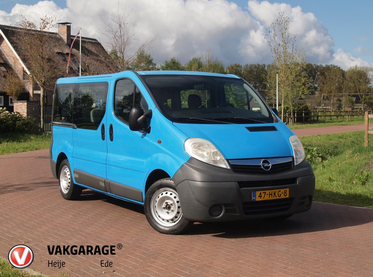 Opel Vivaro Combi - 2.0i L1H1 Benzine | 9-persoons | Airco | Trekhaak | Elektrische ramen | NL-Auto | - AutoWereld.nl