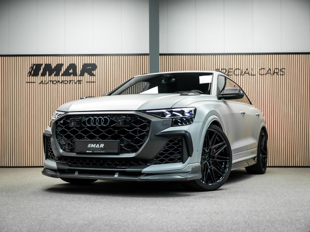 Audi RSQ8 - 4.0 TFSI quattro Performance | URBAN | Full PPF | Akrapovic | 24'' Vossen | Full Carbon | - AutoWereld.nl