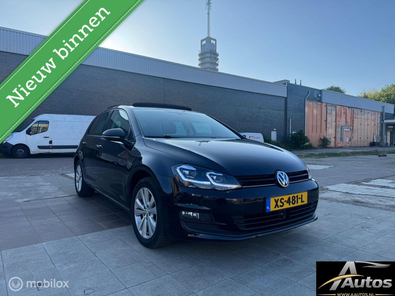 Volkswagen Golf - 1.6 TDI Highline- Pano- Acc- Bomvolle auto - AutoWereld.nl